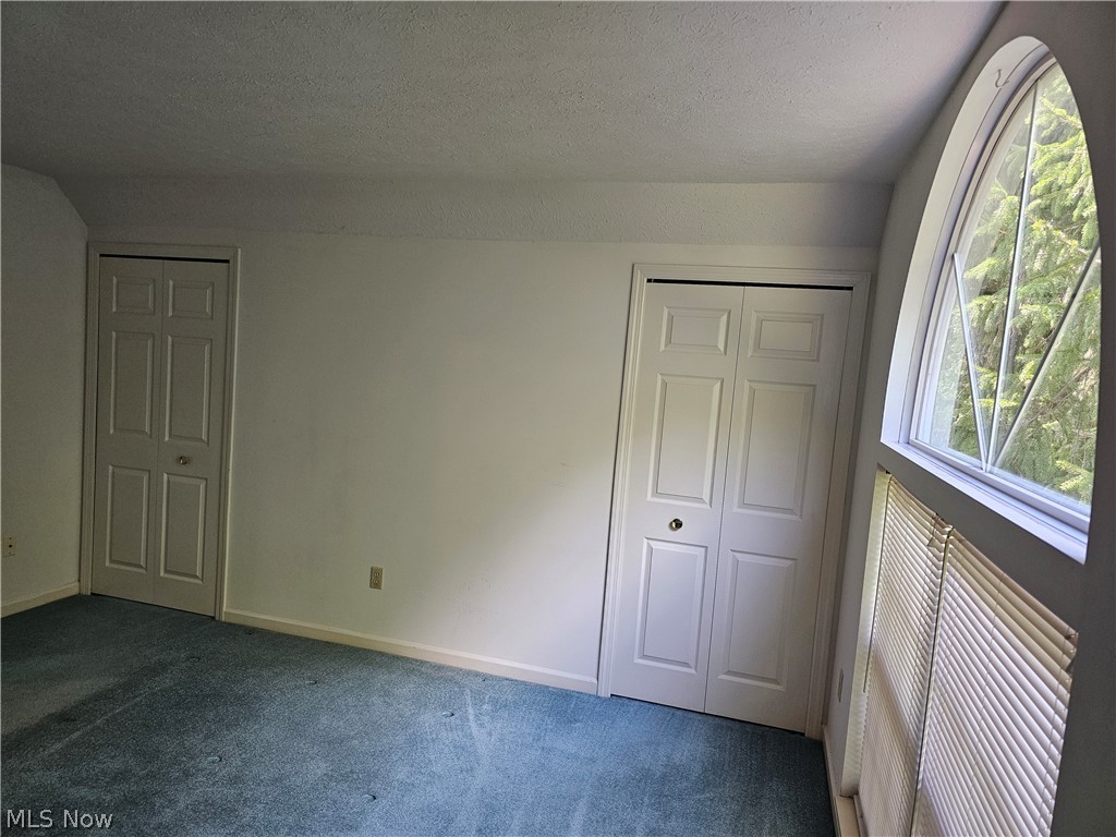 Tinkers Lane Condo - Residential
