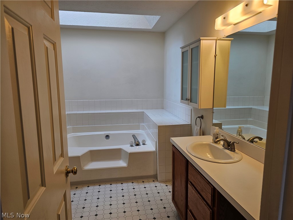 Tinkers Lane Condo - Residential