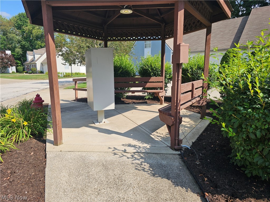 Tinkers Lane Condo - Residential