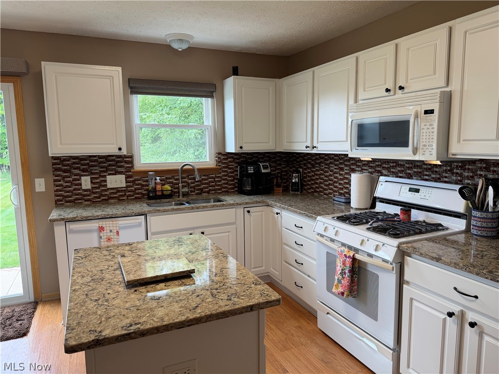 Woods/Windsor Pointe Ph 02 - Residential