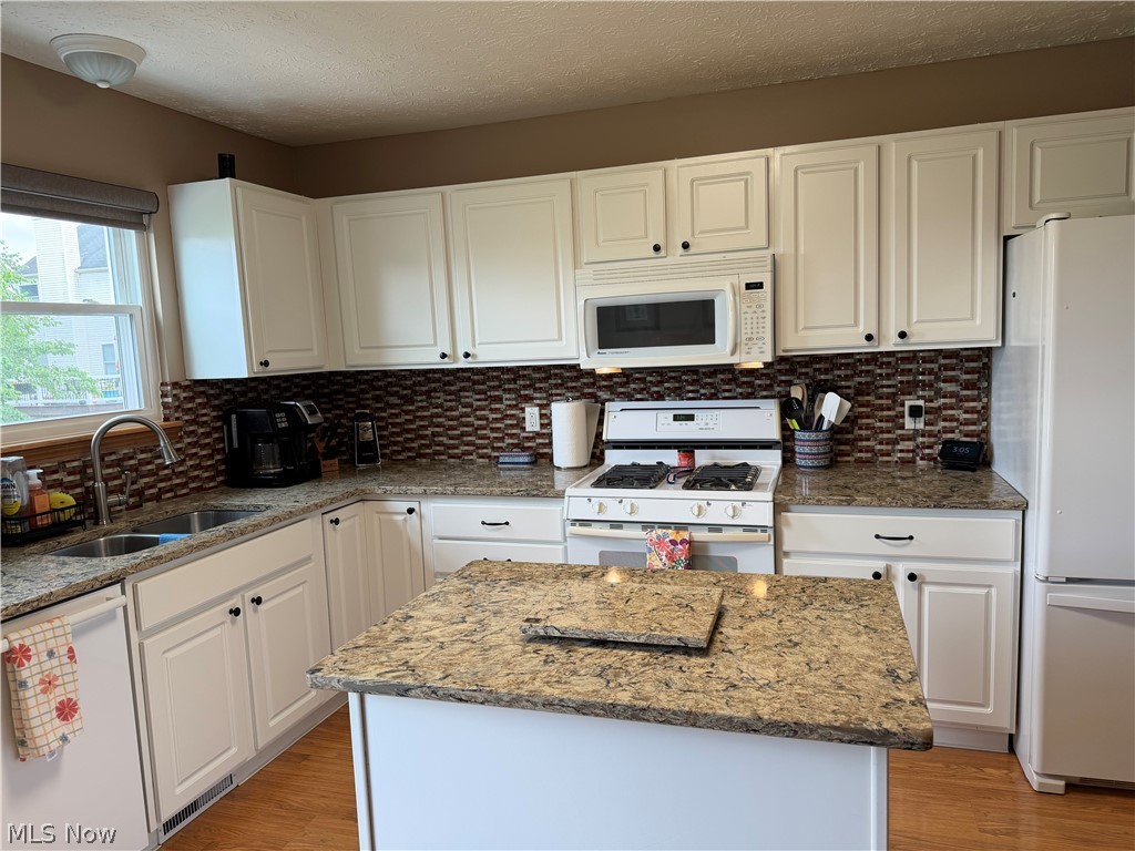 Woods/Windsor Pointe Ph 02 - Residential