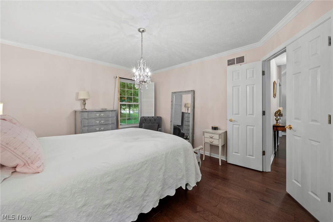 Village/Westlake Condo - Residential