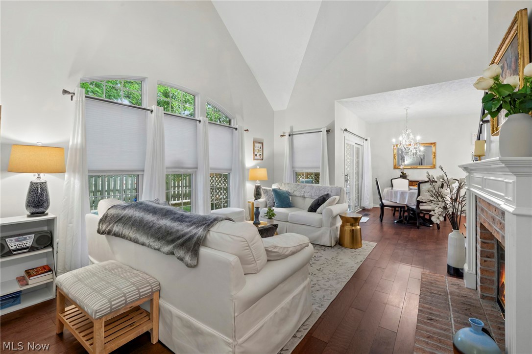 Village/Westlake Condo - Residential