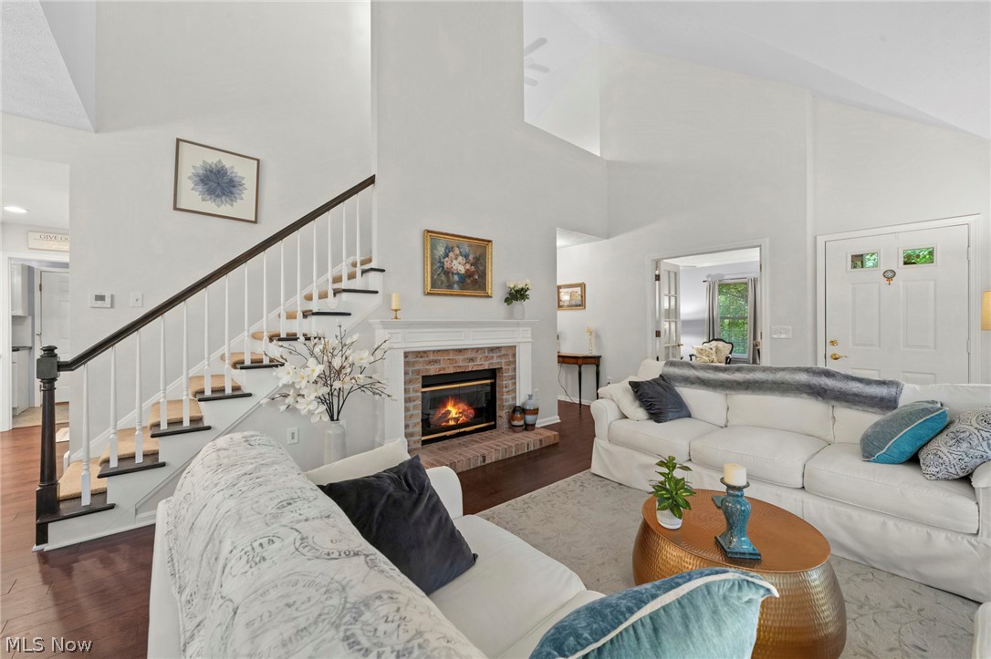 Village/Westlake Condo - Residential