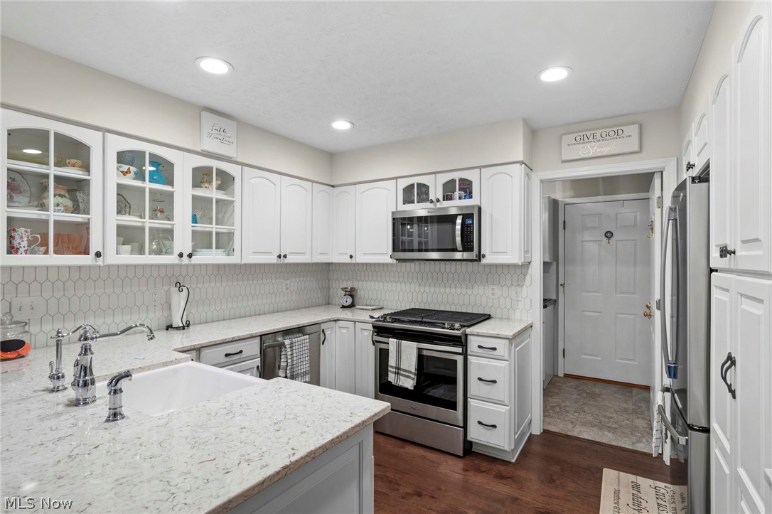 Village/Westlake Condo - Residential