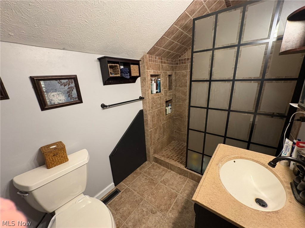 Henrietta 15 - Residential