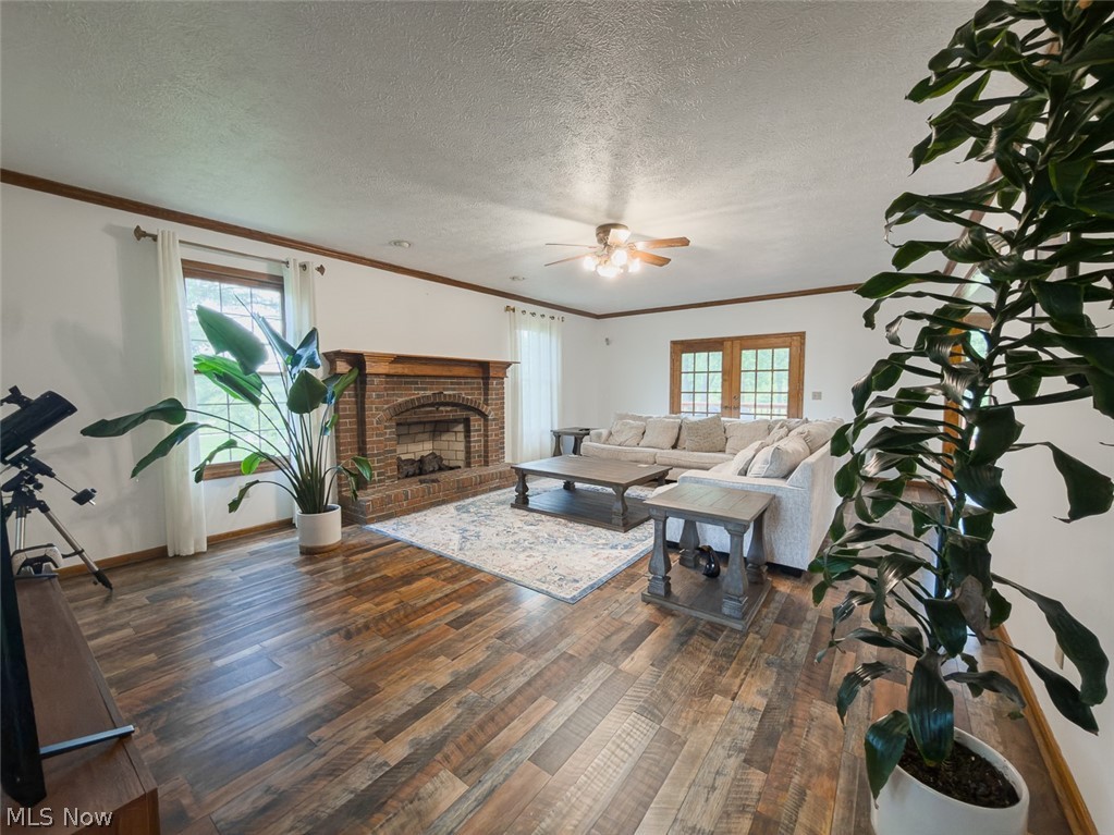 Pine Trails - Residential