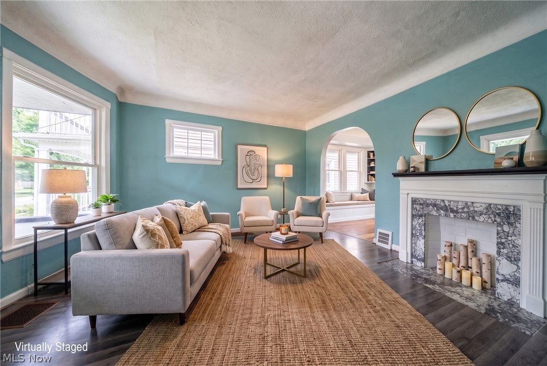 Mathew & Gilbert - Residential
