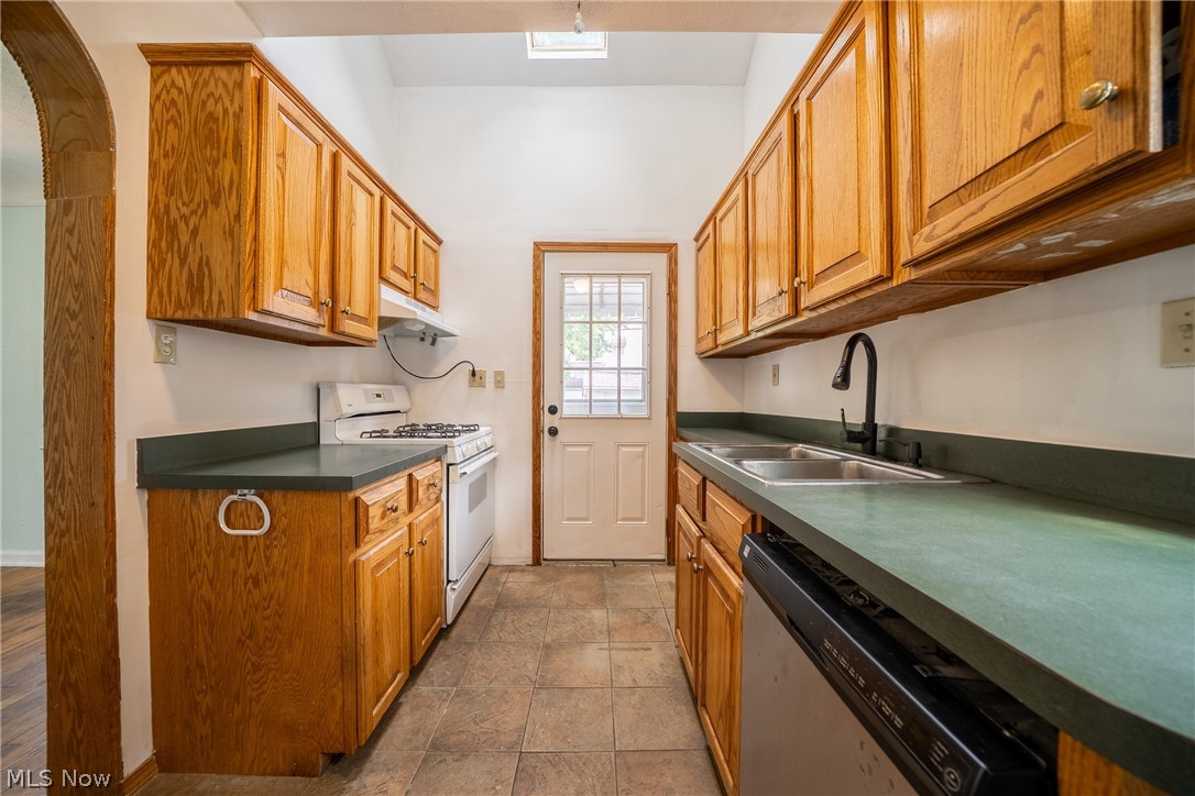 Mathew & Gilbert - Residential