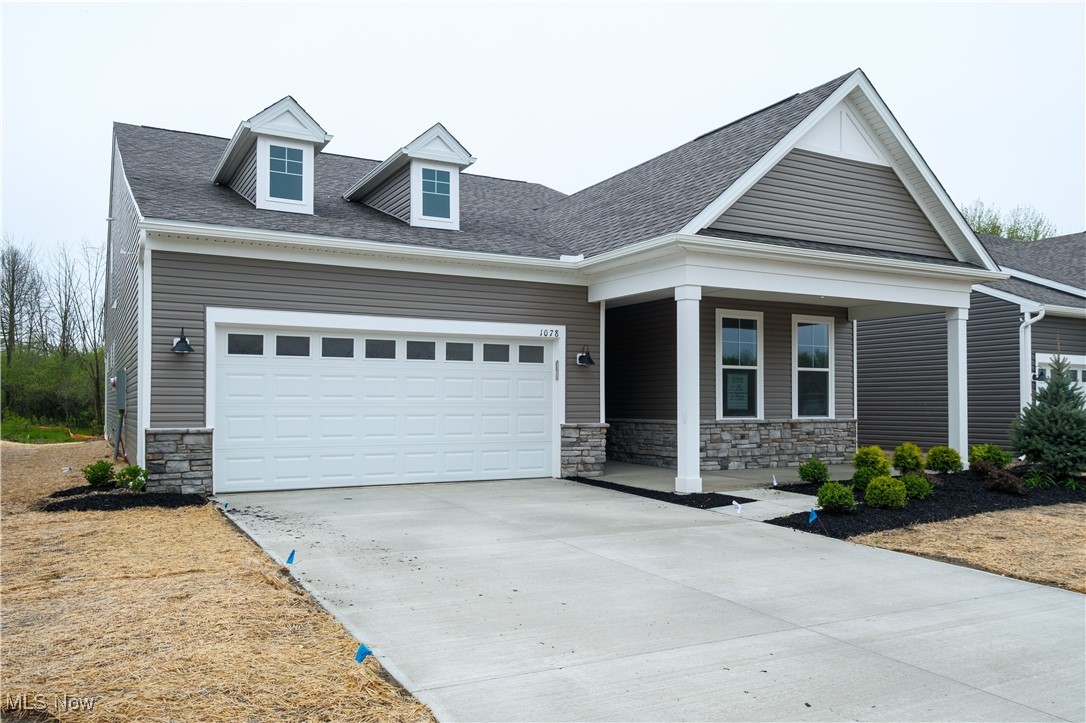 Del Webb Hickory Greens - Residential