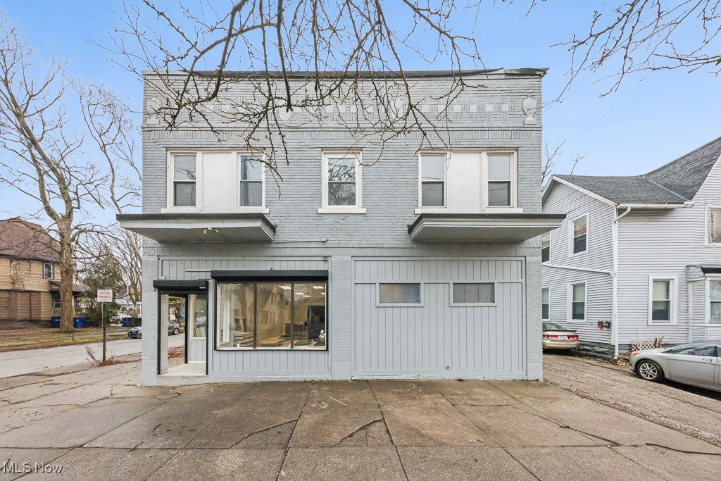 Curtiss Ambler & Pixleys - Commercial Sale