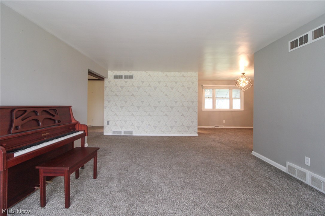 Elmknoll Heights - Residential