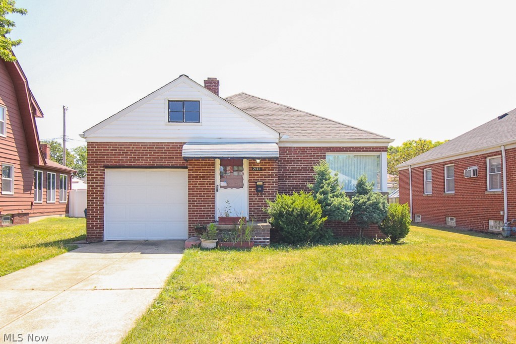 2117 Grovewood Ave., Parma - Beautifully Renovated 2 bed 1 bath ranch home!

$995 rent / $995 deposit
$25 application fee per adult
NO SECTION 8 / NO SMOKING
1-2 pets OK with non-refundable pet fee (breed restrictions apply!)
1 time $49 non-refundable set up fee paid at lease signing

All applicants are required to fill out a PetScreening application, found on our website directly on the application before being processed. Even if you have NO pets - this application must be filled out.

Don't miss this recently renovated 2 bedroom 1 bathroom brick ranch home with incredible backyard! 1 car attached garage leads in to the home! Front door leads right in to the small foyer with tiled flooring and living room with hardwood flooring! The living room is opened to the eat in kitchen that has a stove/fridge provided for the tenant to utilize! 2 bedrooms and the full bathroom are all located on the 1st floor! Each bedroom offers ample closet space, and gleaming hardwood flooring, as