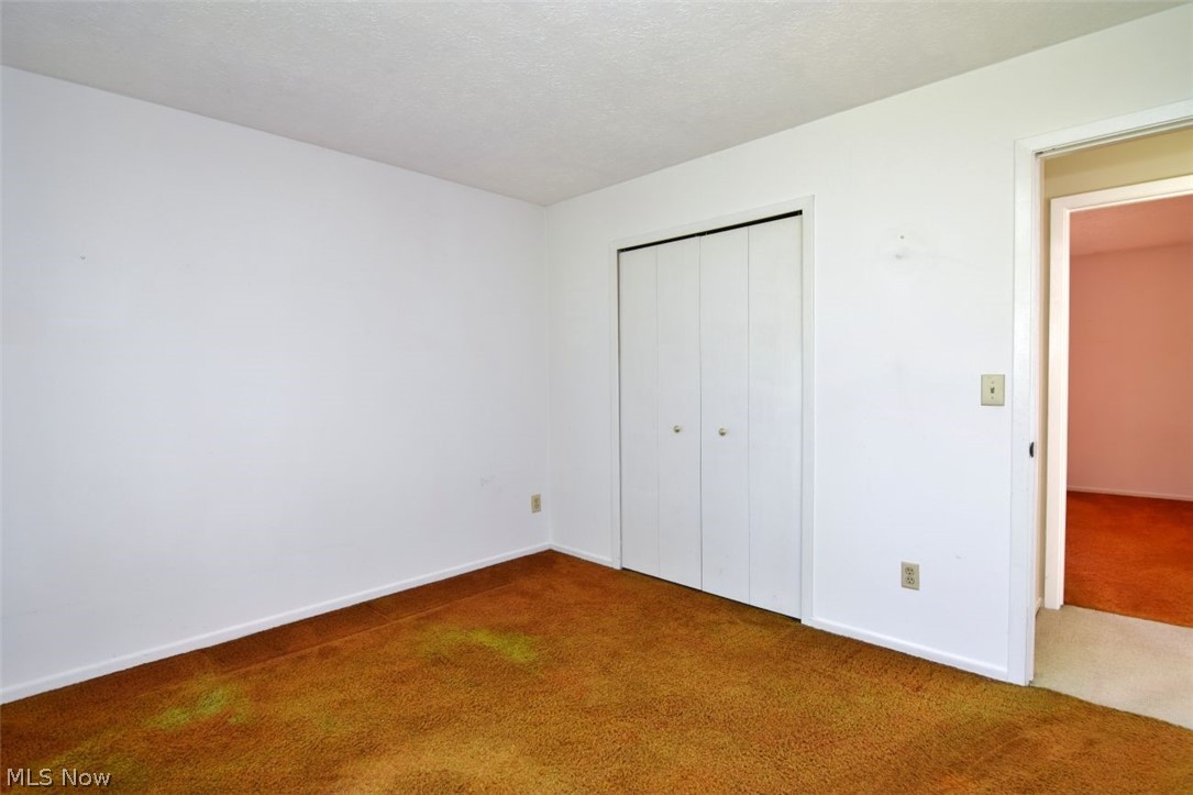 The Villages Condo - Residential