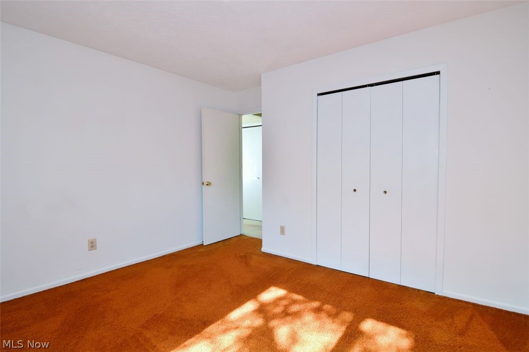 The Villages Condo - Residential