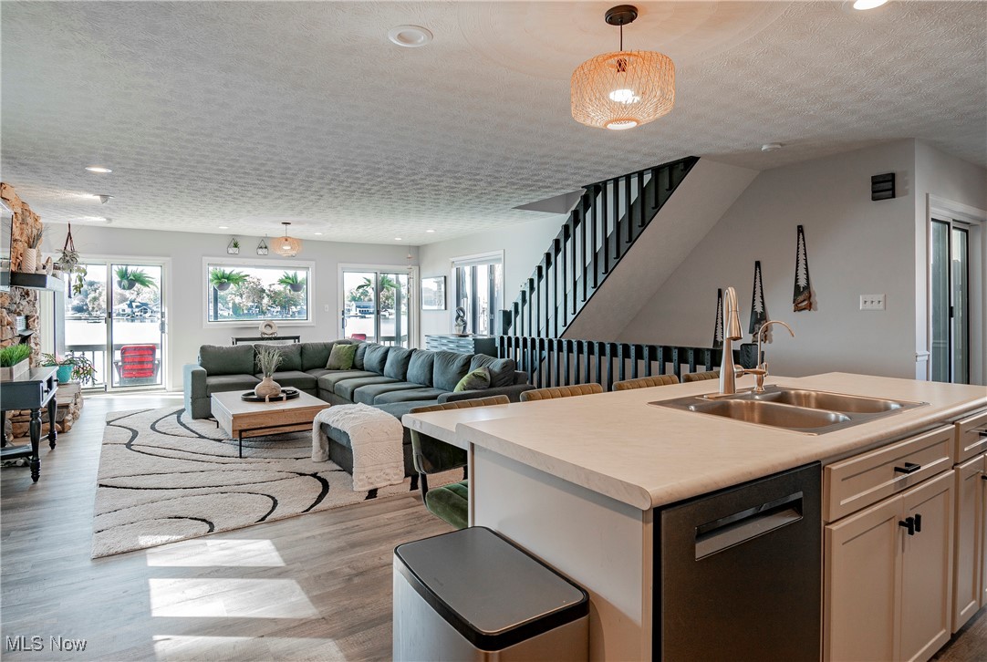 East Reservoir - Residential