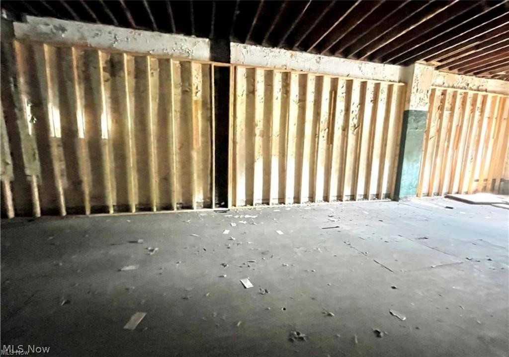 Crawford Woodhill - Commercial Sale