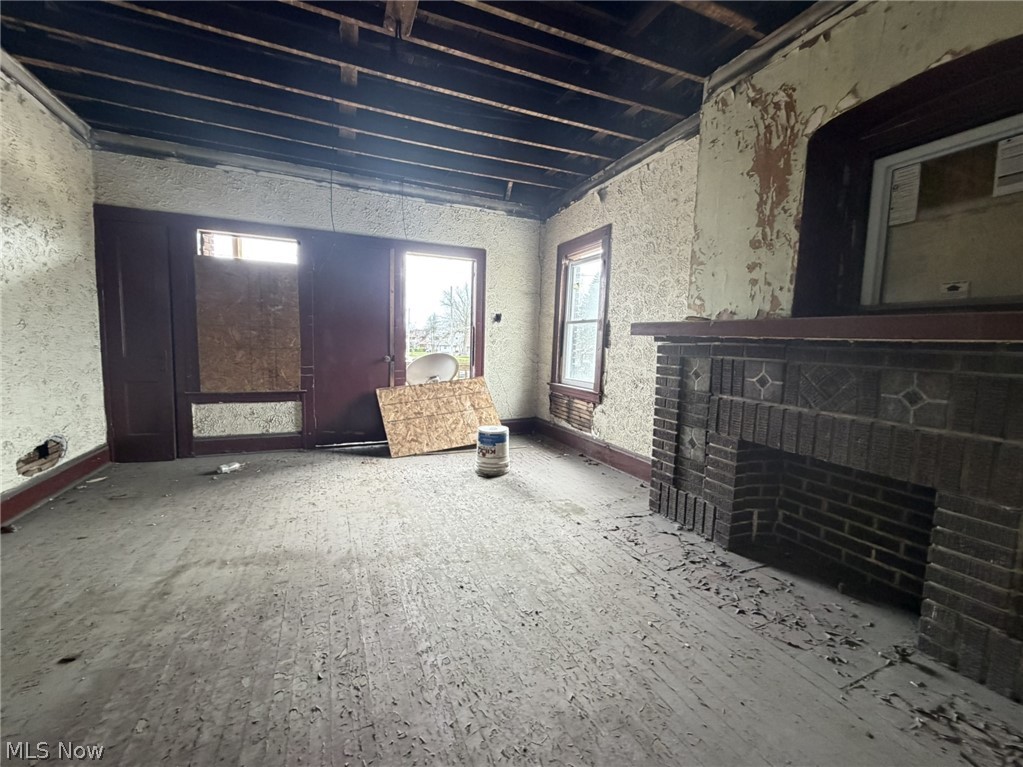 Crawford Woodhill - Commercial Sale