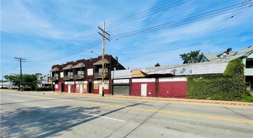 Crawford Woodhill - Commercial Sale