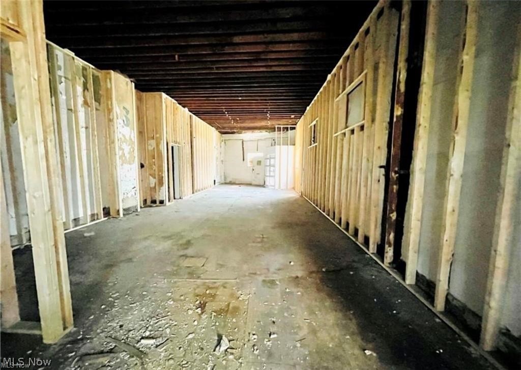 Crawford Woodhill - Commercial Sale