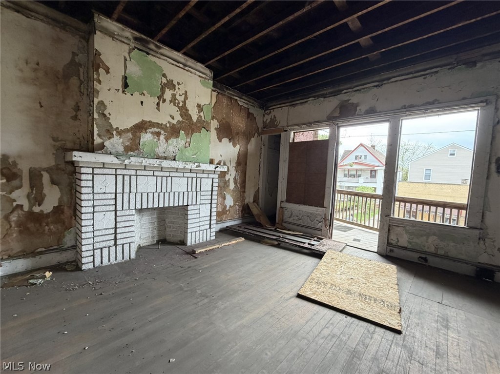 Crawford Woodhill - Commercial Sale