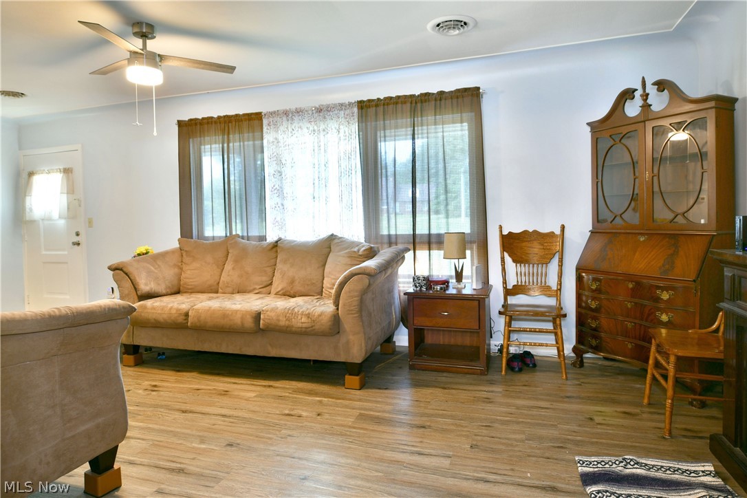 Central Realty Co 01 - Residential