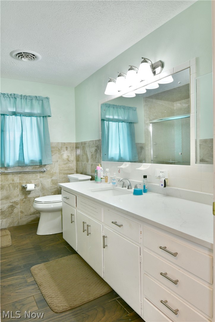 Central Realty Co 01 - Residential