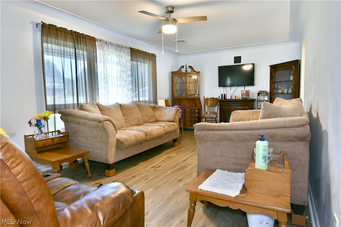Central Realty Co 01 - Residential
