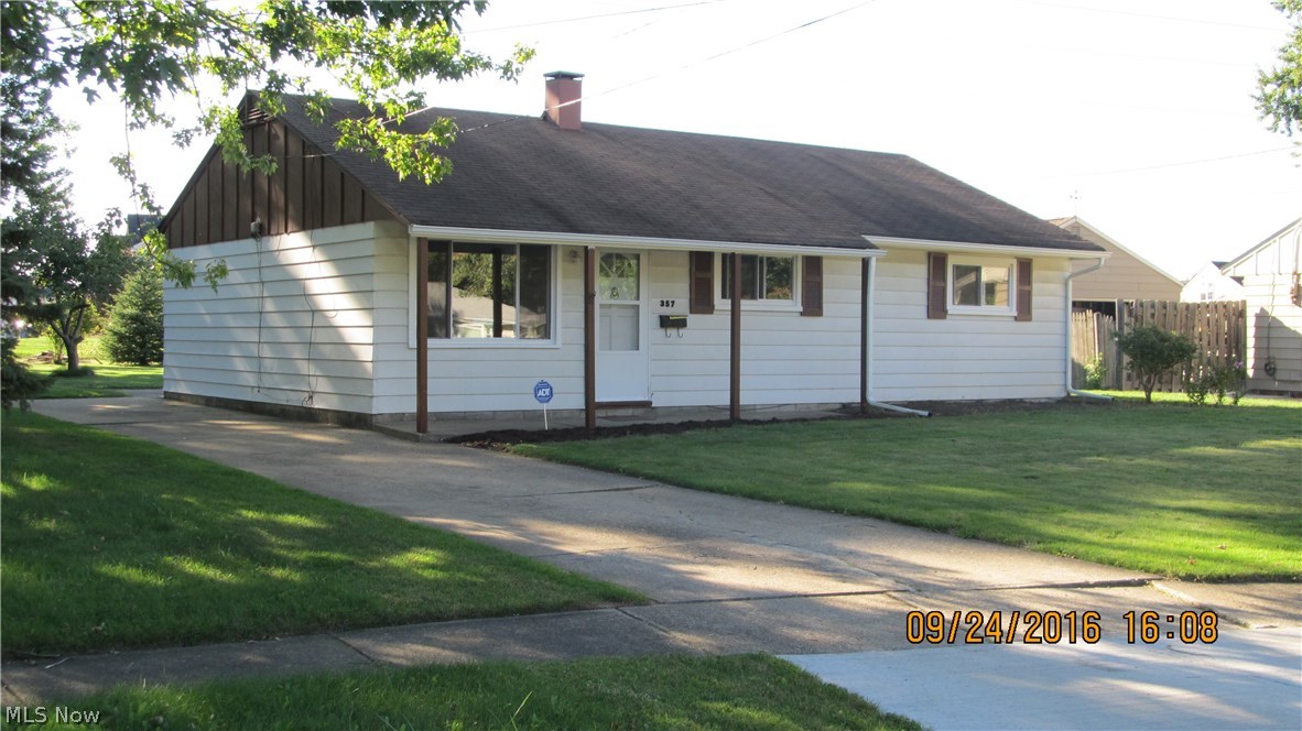 Lovely, neutral decor!! New furnace, central air, water tank & electrical panel!! Eat - in kitchen with new cabinetry and ceramic tiled floor!! Freshly painted throughout!!  New laminate floor in living room and carpet in bedrooms!! Bathroom totally remodeled!! Premium cul-de-sac lot, beautiful back yard with nice views, concrete patio, vegetable garden and shed.  Just move right in!!