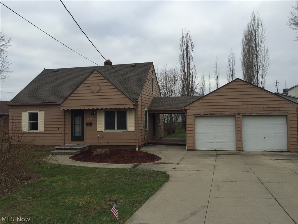 3 BR Ellet Cape Cod near shopping, restaurants, and bus line.  2 Car Garage.  Nice lot.  Hardwood floors.  Don't miss out on this great buy!  This is a Fannie Mae HomePath Property.