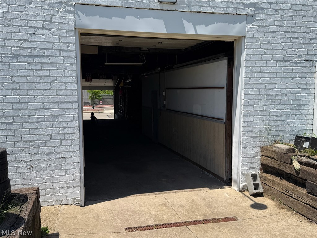 Canton - Commercial Sale