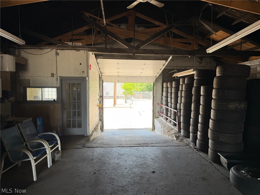 Canton - Commercial Sale