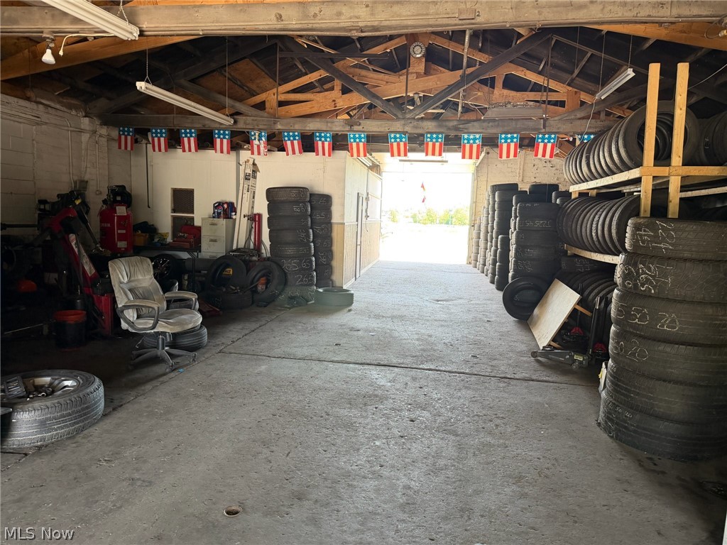 Canton - Commercial Sale
