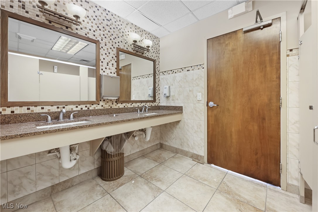 Solon 02 - Commercial Lease