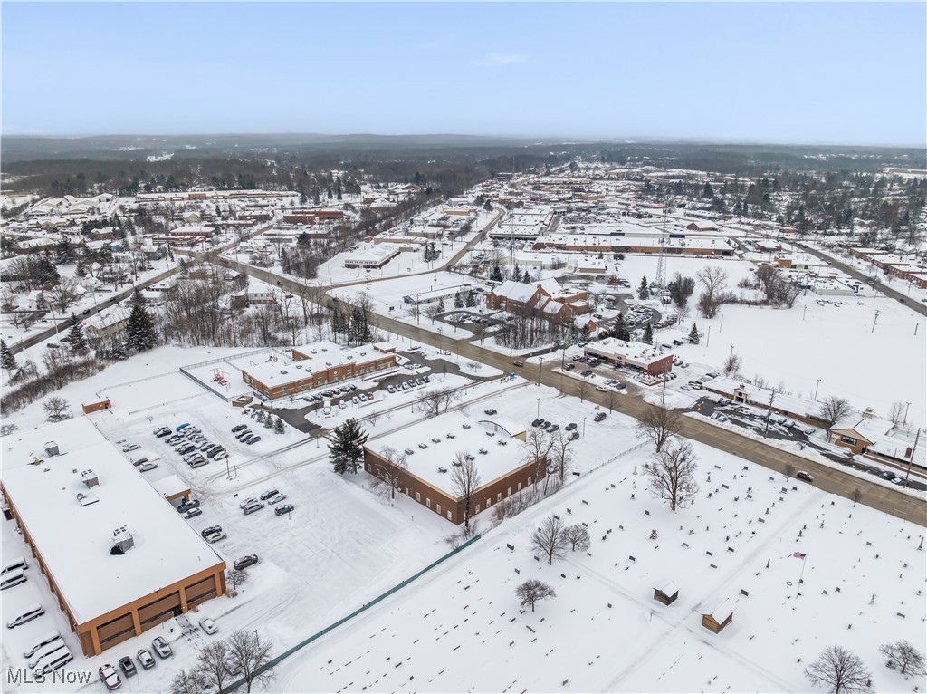 Solon 02 - Commercial Lease