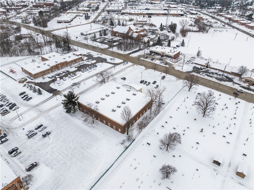Solon 02 - Commercial Lease