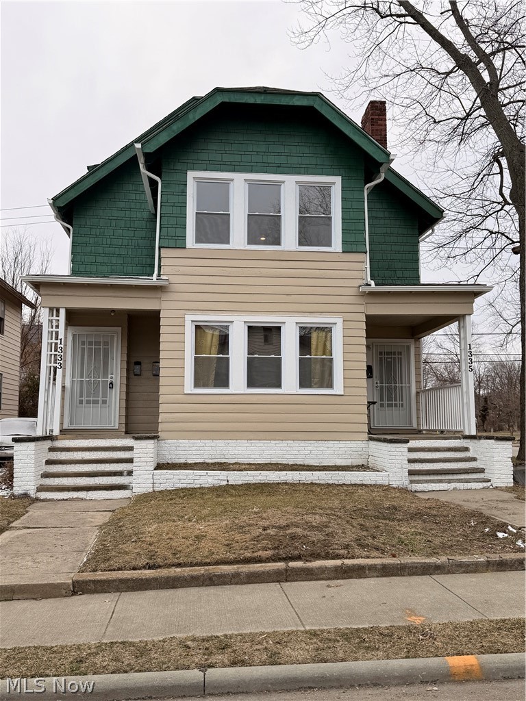 Updated three-family home featuring numerous improvements and strong income potential. This property includes newer windows, updated hot water tank, renovated bathrooms, and beautiful hardwood floors that add warmth and character throughout the units. Each unit offers comfortable living space with a blend of classic charm and modern updates.
Perfect opportunity for a homeowner looking to live in one unit while generating rental income, or for an investor seeking a solid income-producing property. With key updates already completed, this property is a great addition to any real estate portfolio.