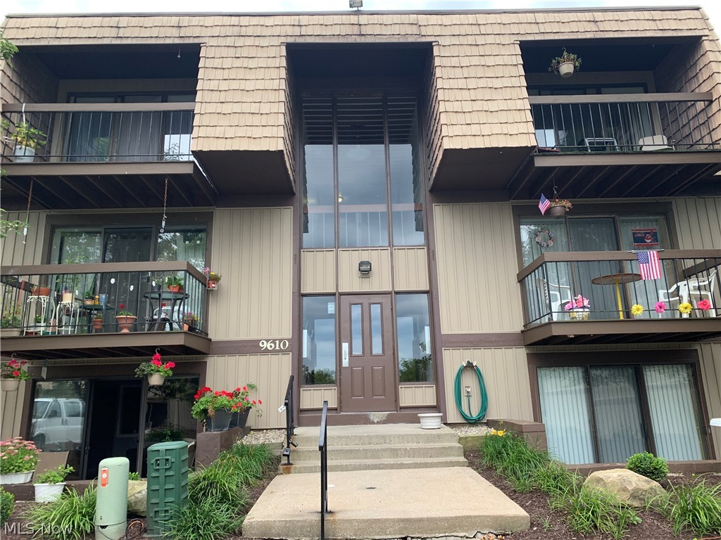First floor living at it finest!!!!!!  Completely remodeled 1st floor condo right in the heart of North Royalton,  upon entry of this spacious home  you are instantly greeted by beautiful laminate flooring that  leads you straight in to the large and bright  living room that’s  overlooking your 1st  floor private patio  , this home features a nicely sized kitchen equipped with granite counter tops, tiled flooring and stainless steel appliances that stay!!! this home also features a large master bedroom with luxury vinyl flooring and tons of closet space, the recently updated bathroom features a walk in tiled shower, tiled flooring and vanity, if that’s not enough how about in suite laundry room to finish it off!!!!  All recent updates include laminate flooring throughout the living room, tiled flooring and granite counter tops in kitchen, vinyl flooring in master bedroom, concrete patio, and freshly painted walls