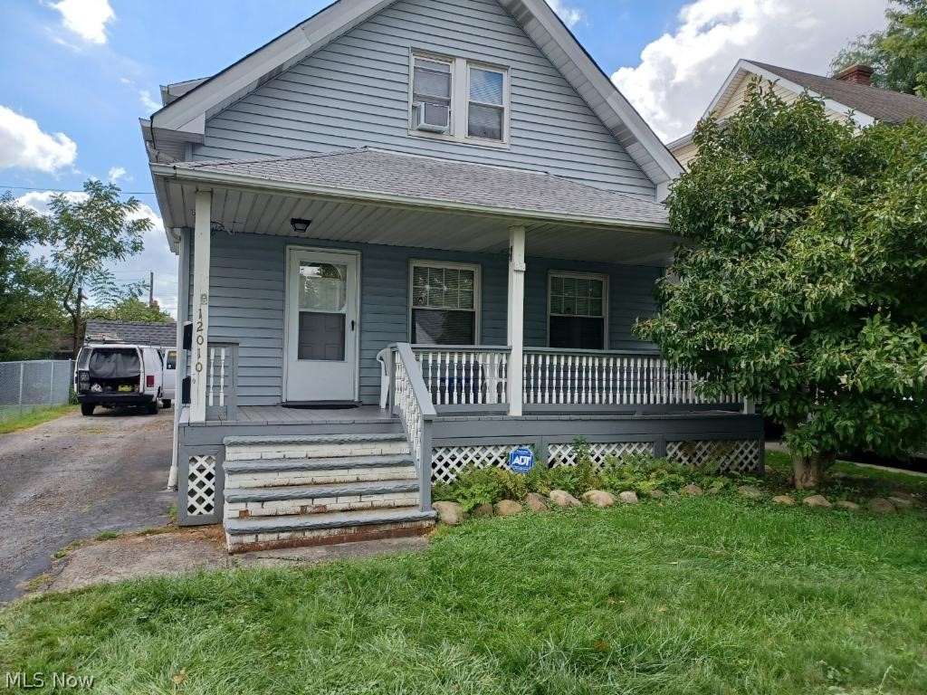 Great opportunity for an investor looking for immediate cash flow in Garfield Heights!
This two-unit property features a spacious lower unit with 2 bedrooms currently leased
at $1,050/month and an upper unit with 1 bedroom leased at $875/month, both on
annual leases, generating combined gross rental income of $1,925/month
($23,100/year), with low utility costs — water billed at $15/month and sewer at
$32/month through the City of Cleveland. With both units occupied by paying tenants,
this property offers steady, hands-off income from day one, making it an excellent
addition to any rental portfolio or a solid entry point for investors looking to expand in the
Cleveland southeast suburbs. Don't miss this fully-leased, cash-flowing duplex —
schedule your showing today!