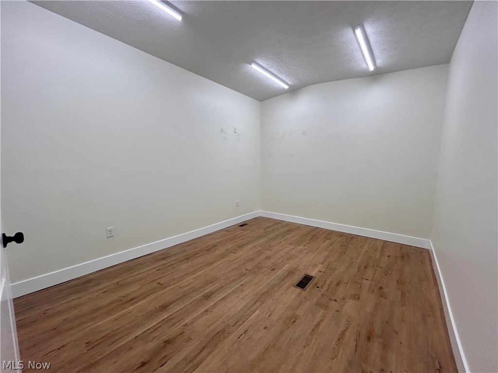 N Of Streckers Add - Commercial Sale