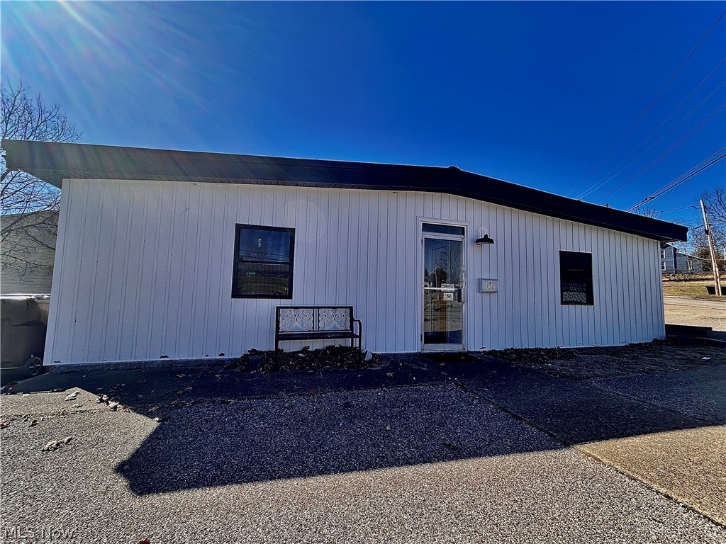 N Of Streckers Add - Commercial Sale