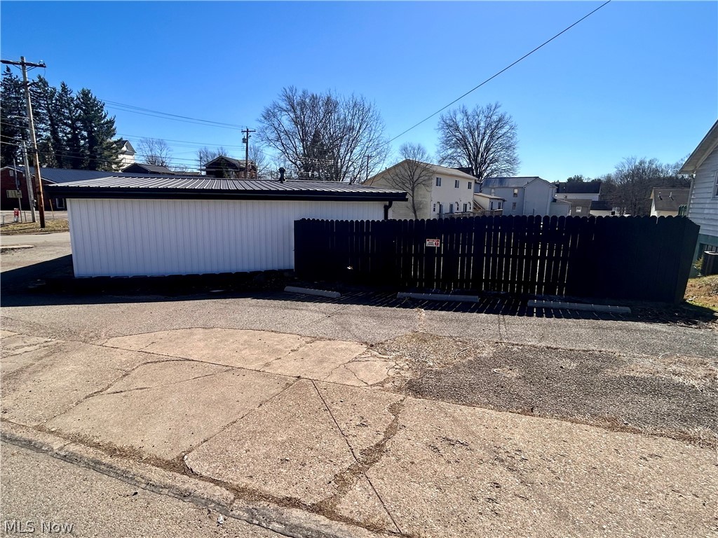 N Of Streckers Add - Commercial Sale