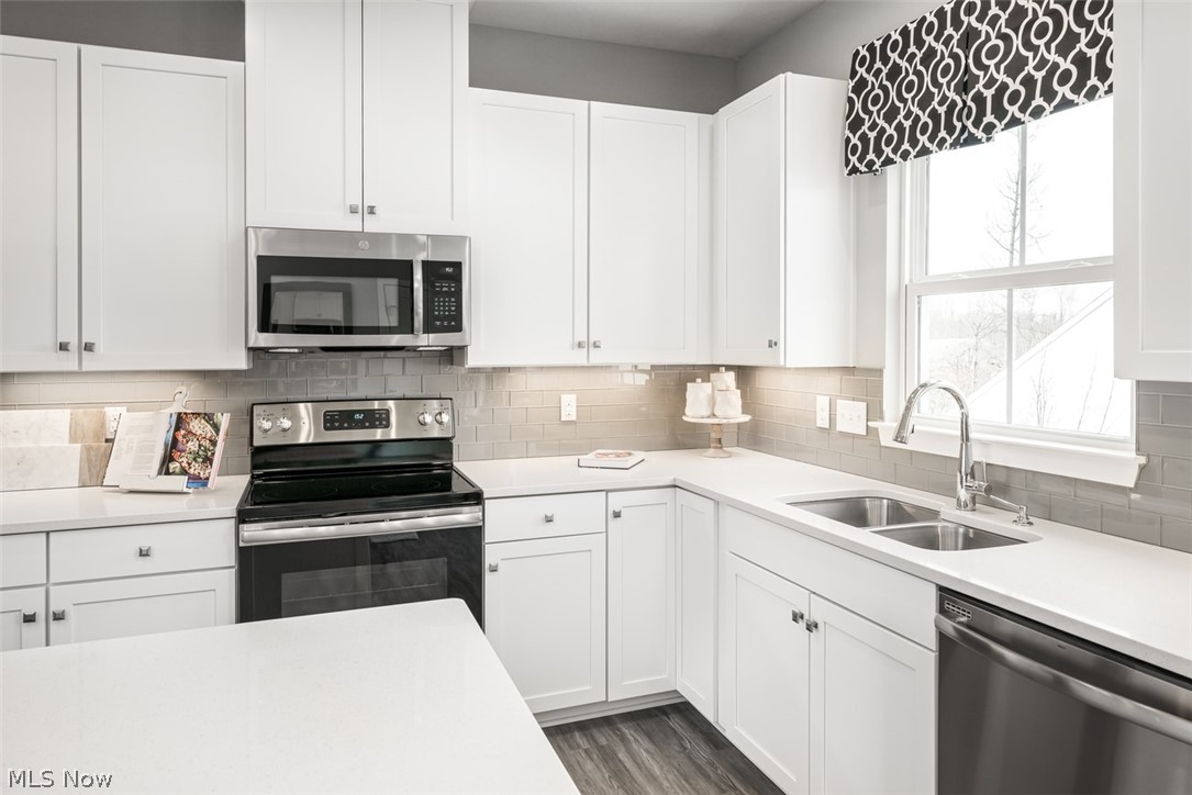 Towns at Steels Corners - Residential