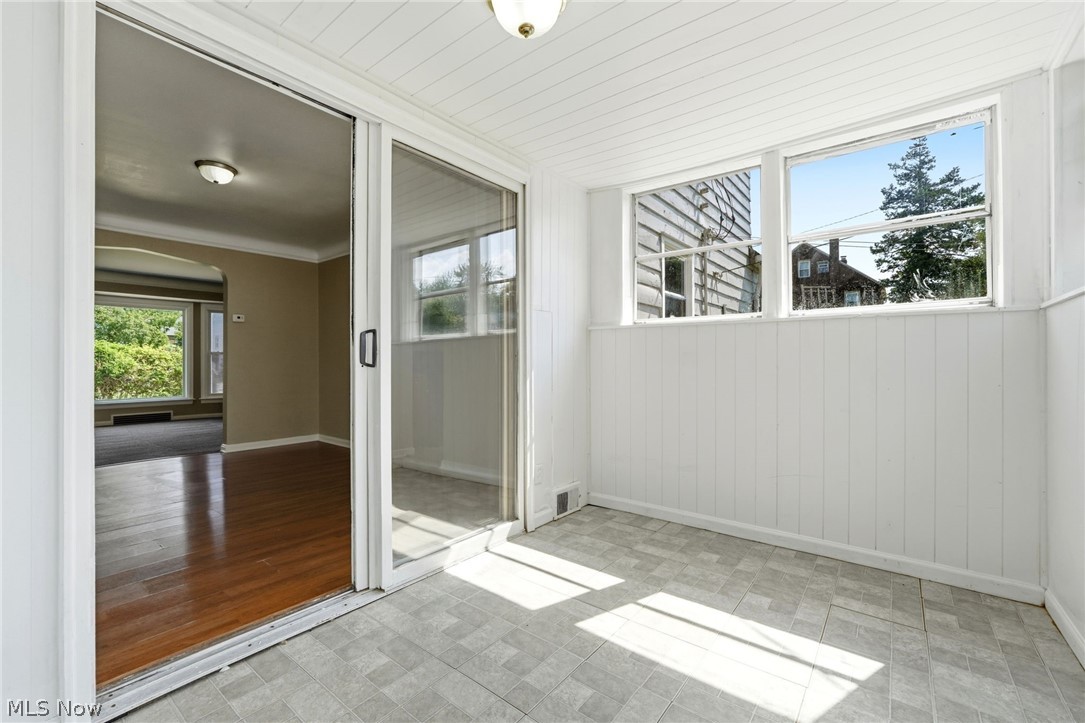 Crestwood - Residential