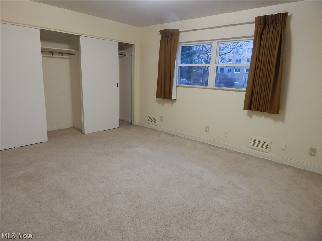 Carlton House Condo - Residential Lease