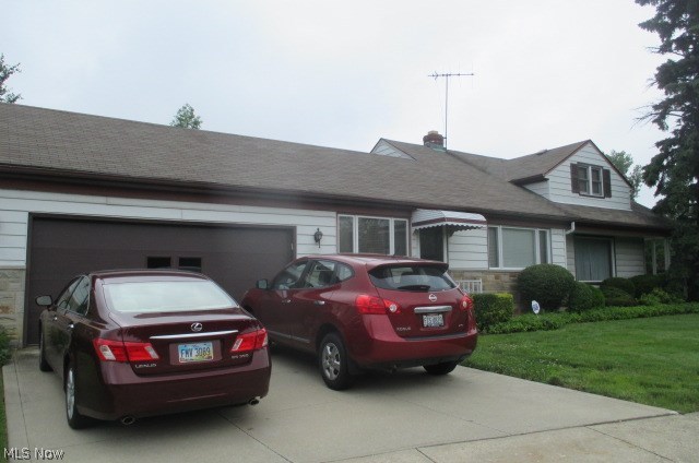 Wow! Large Living and Family rooms on first floor. Family room with beautiful built in cabinetry.  Huge 2nd floor bedroom with en suite bathroom. 2 car attached garage. 
All information to be independently verified by Buyer including but not limited to square footage, taxes, lot size, utilities, appliances etc.. Seller has not verified data provided from sources including on line county records. Property and everything included in the sale being sold in AS IS condition, seller will make no repairs should buyer request any.