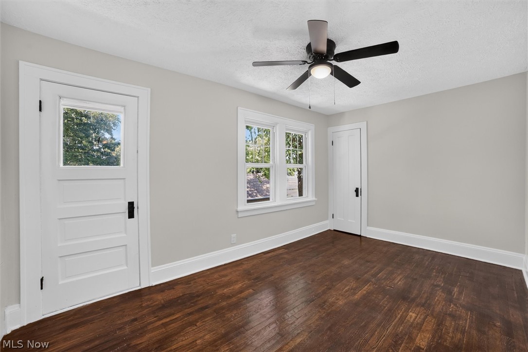 Tuxedo Lake - Residential
