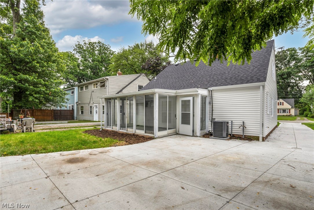 Knickerbocker - Residential