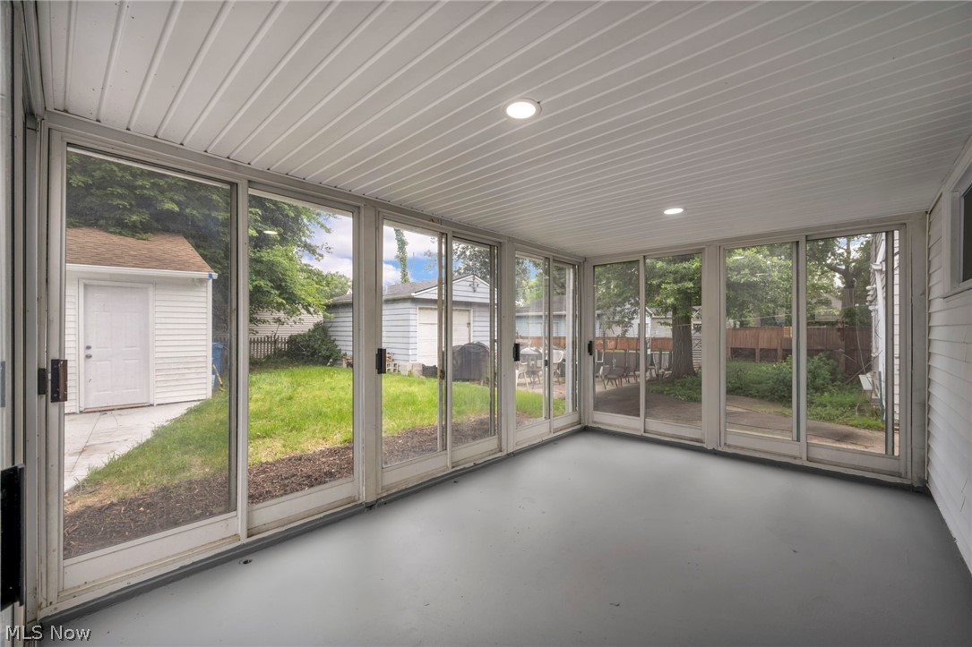Knickerbocker - Residential