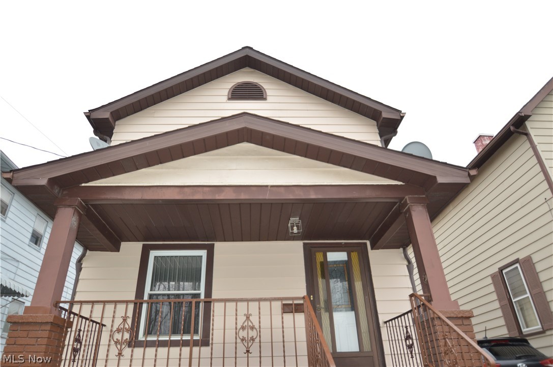 Completely Remodeled Property is Move-in Ready!  New floor, freshly painted, newer A/C and furnace, Remodeled kitchen cabinets, full & finished basement features 2nd kitchen, half bath and laundry room.  Appliances stay: Refrigerator, washer & dryer, oven & microwave.